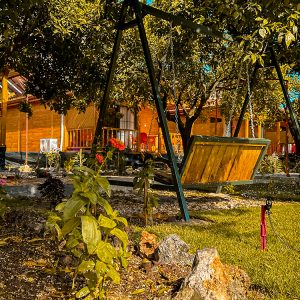 Hakkımızda 7 Adrasan Rengarenk Bungalov Evler Bahçe Oturma Alanları